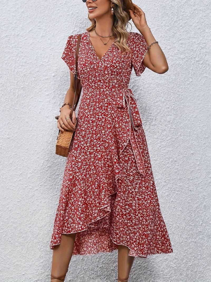 Beautifully Crafted Dress in a Classic Style
