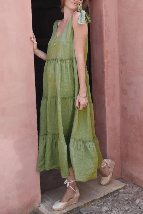 Sophisticated Dress with a Clean Classic Look