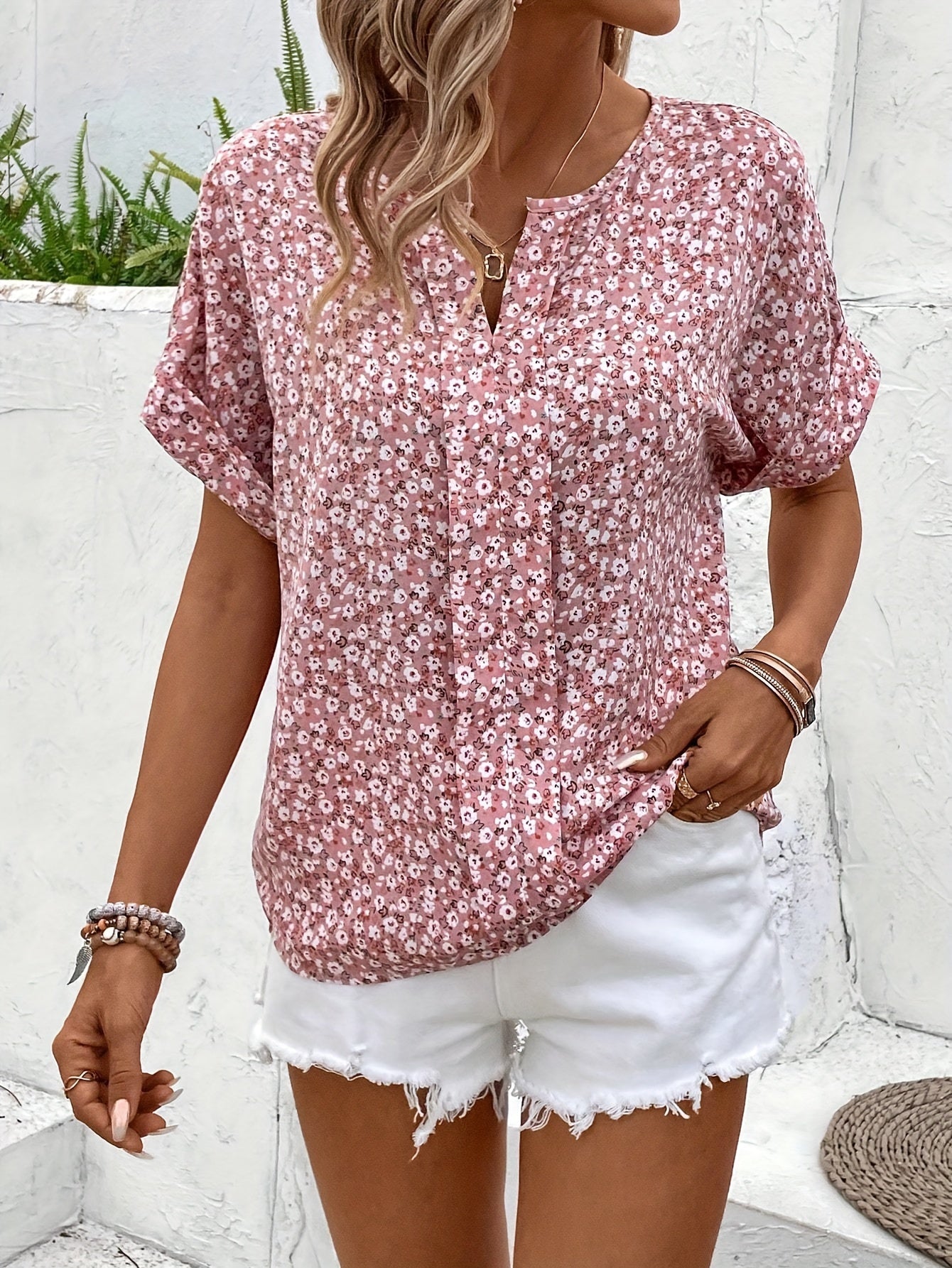 Elegantly Styled Blouse for Everyday Wear