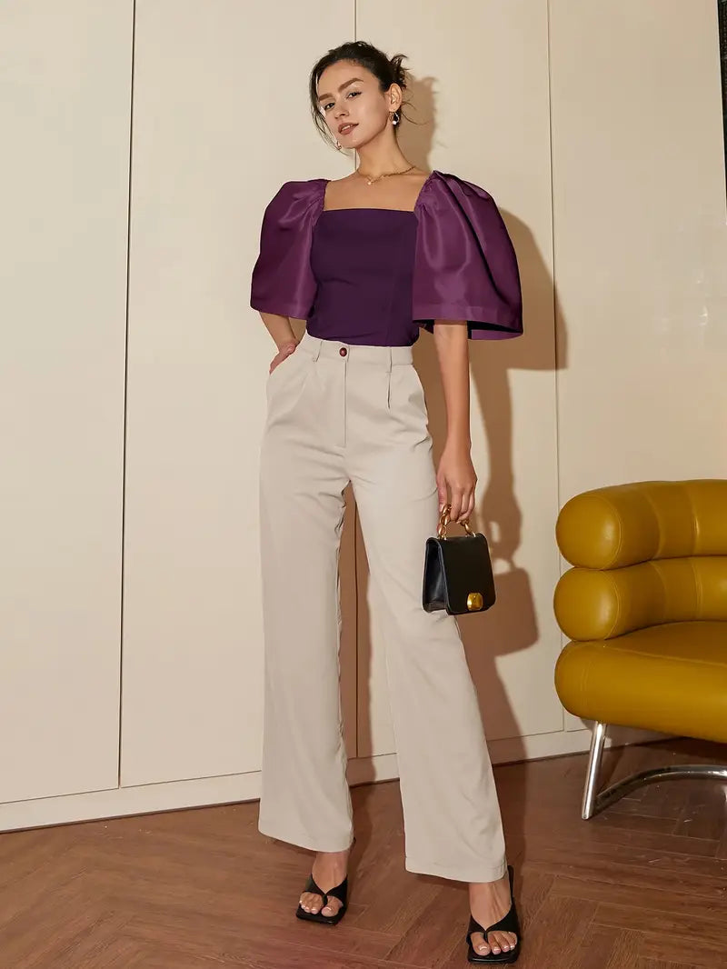 Well Tailored Blouse with a Graceful Silhouette