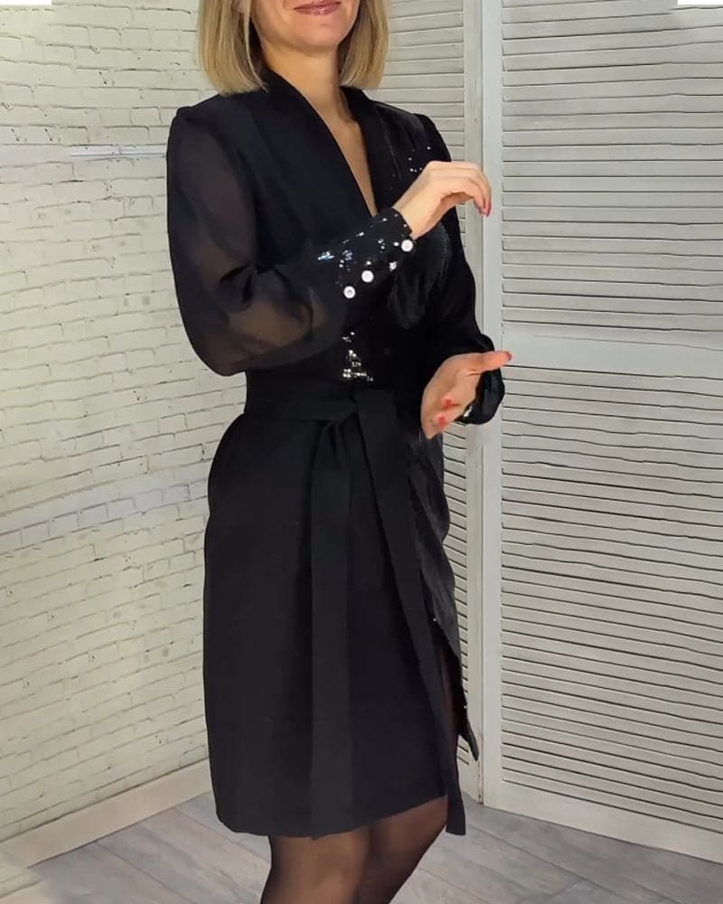 Well Tailored Dress with a Graceful Silhouette