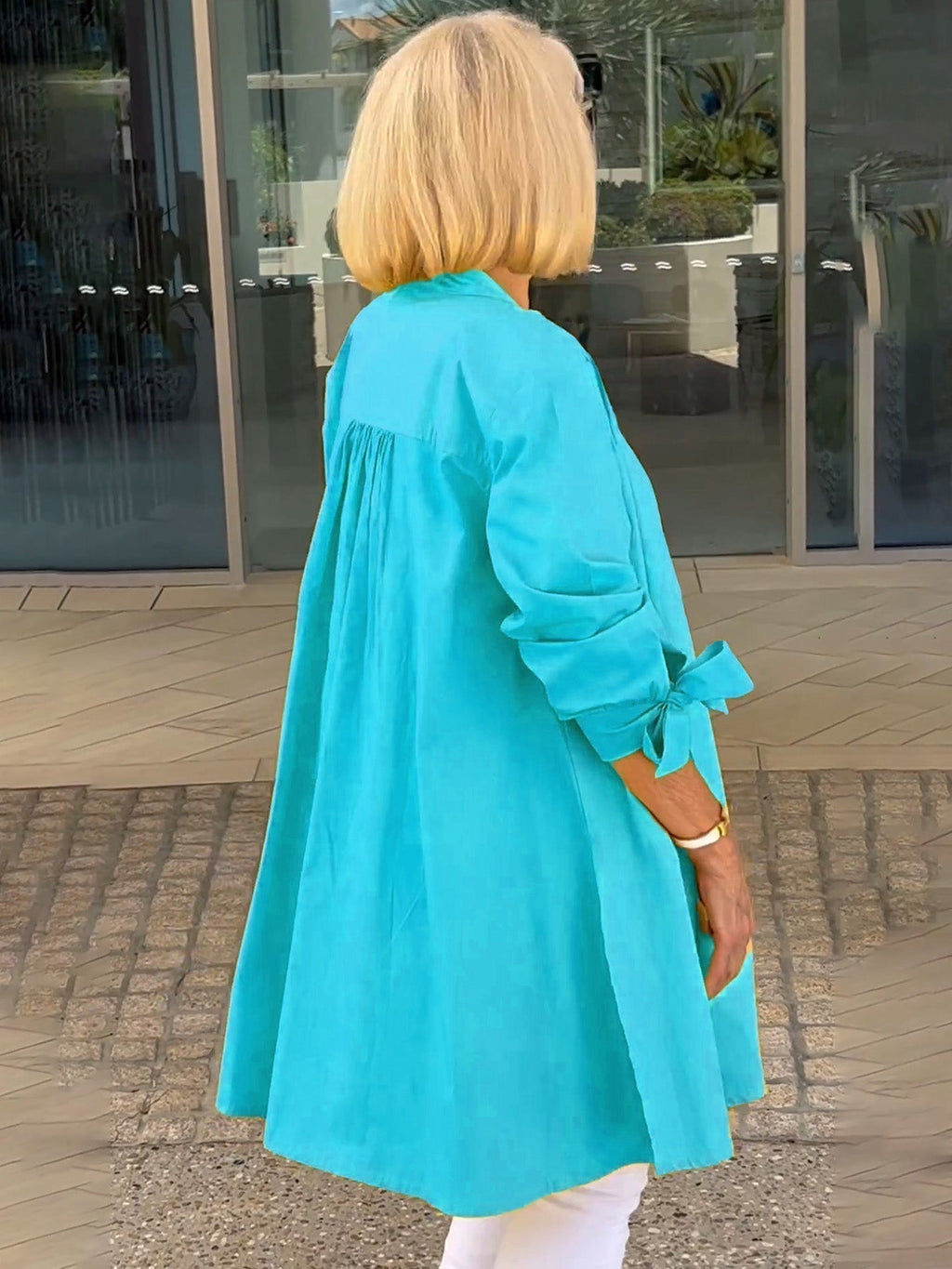 Classic Vintage Shirt with a Flattering Fit