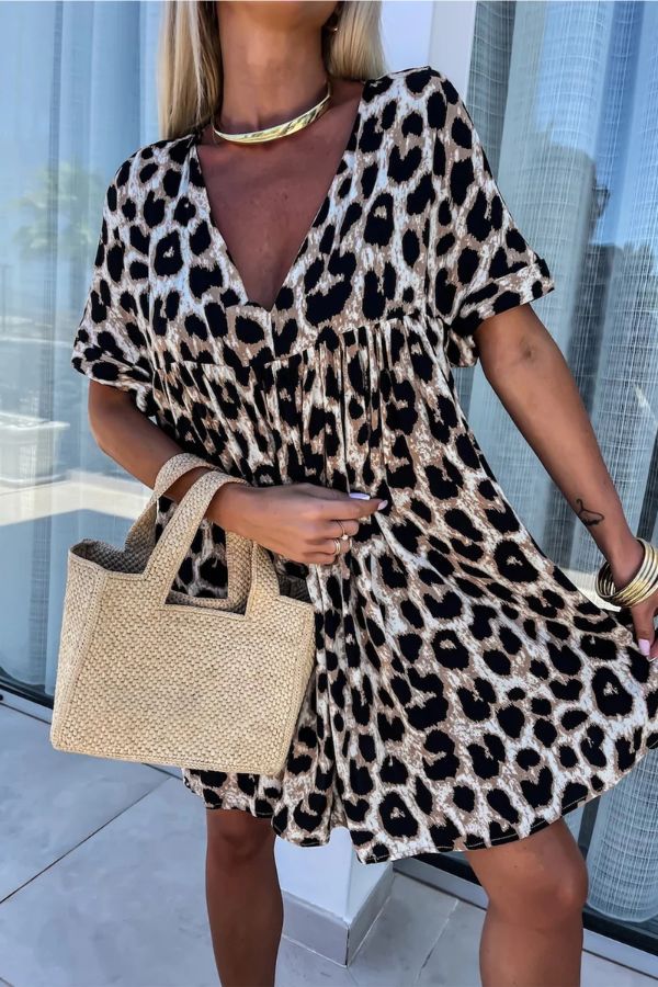 Polished Dress with an Effortless Classic Look