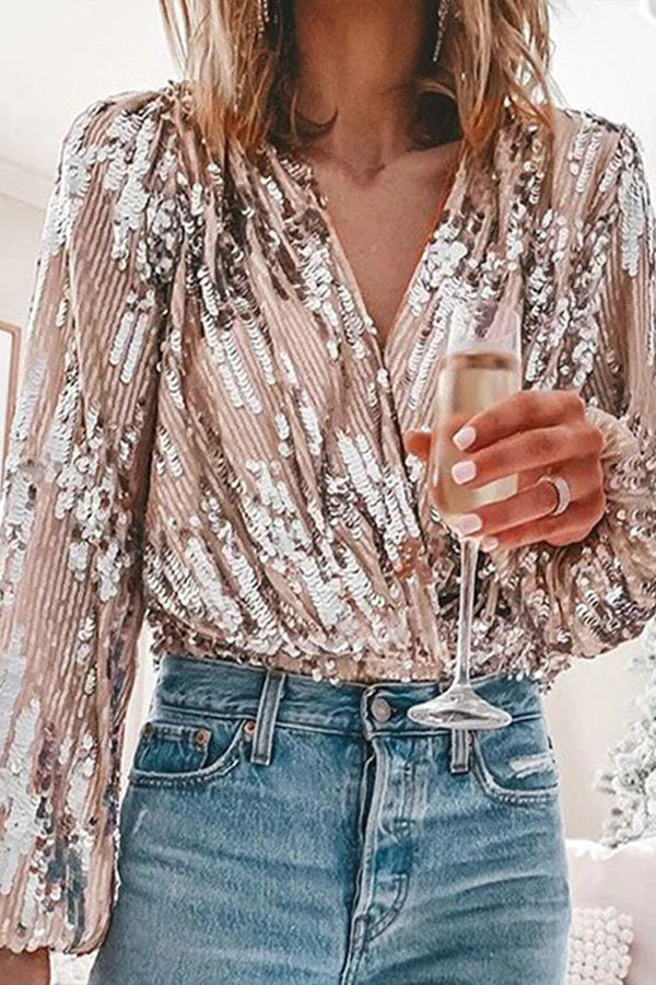 Classic Vintage Blouse with a Flattering Fit