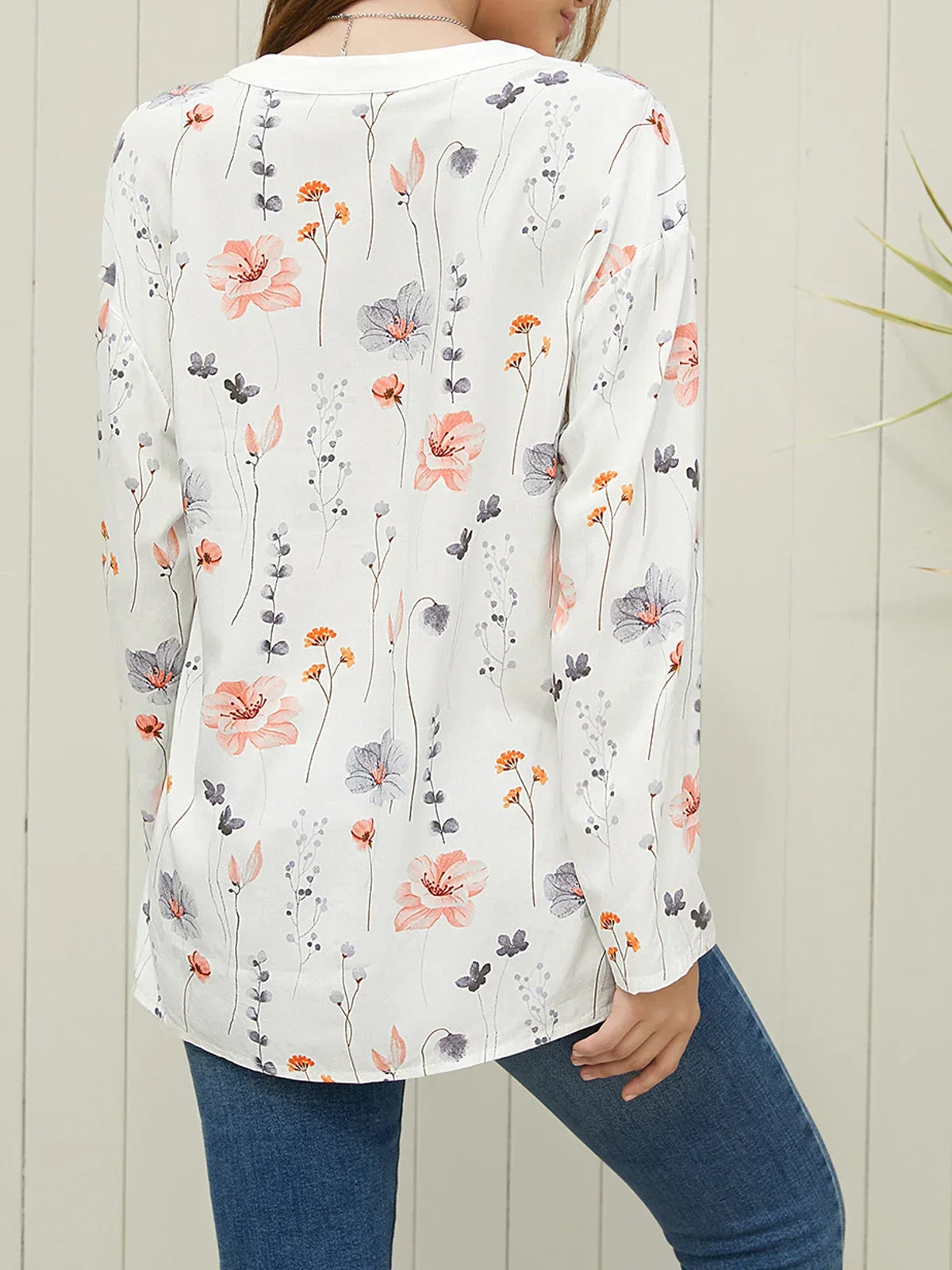 Gracefully Styled Blouse for Any Occasion