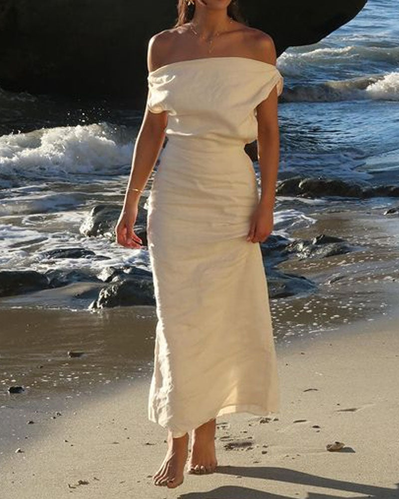 Well Tailored Dress with a Graceful Silhouette