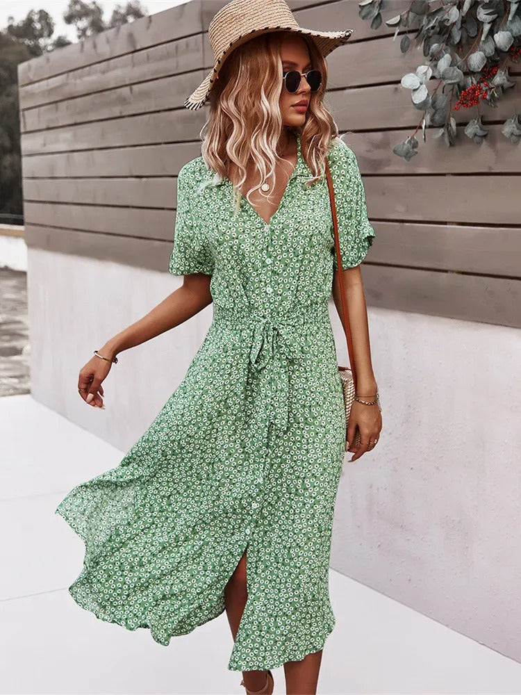 Beautifully Finished Dress in a Timeless Design