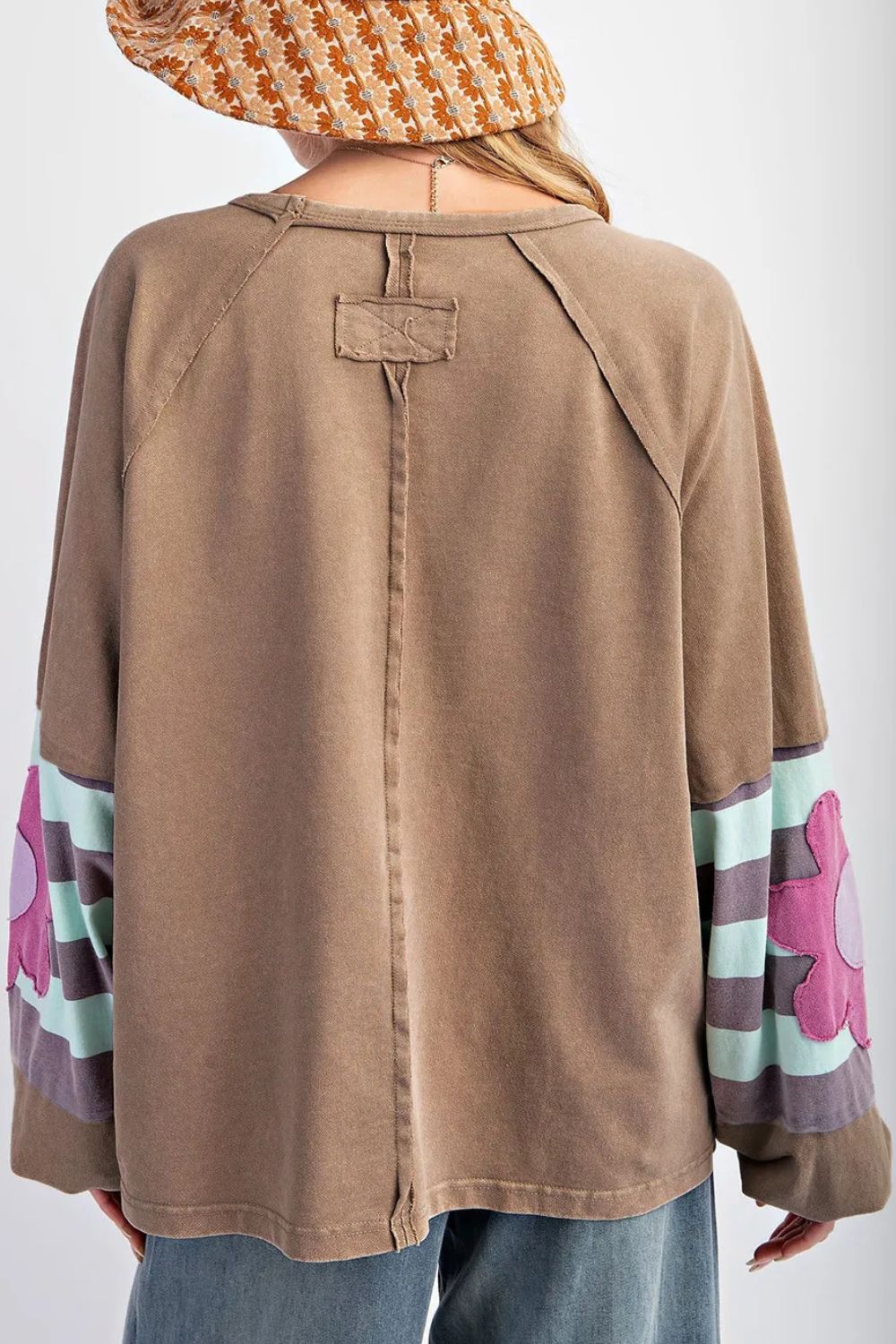 Effortlessly Elegant Blouse with a Timeless Design