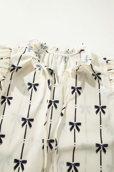 Sophisticated Blouse with a Clean Classic Look