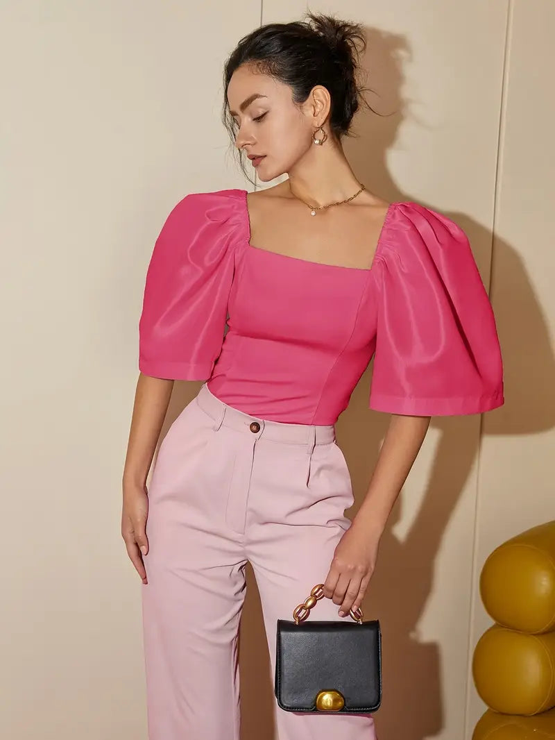 Well Tailored Blouse with a Graceful Silhouette