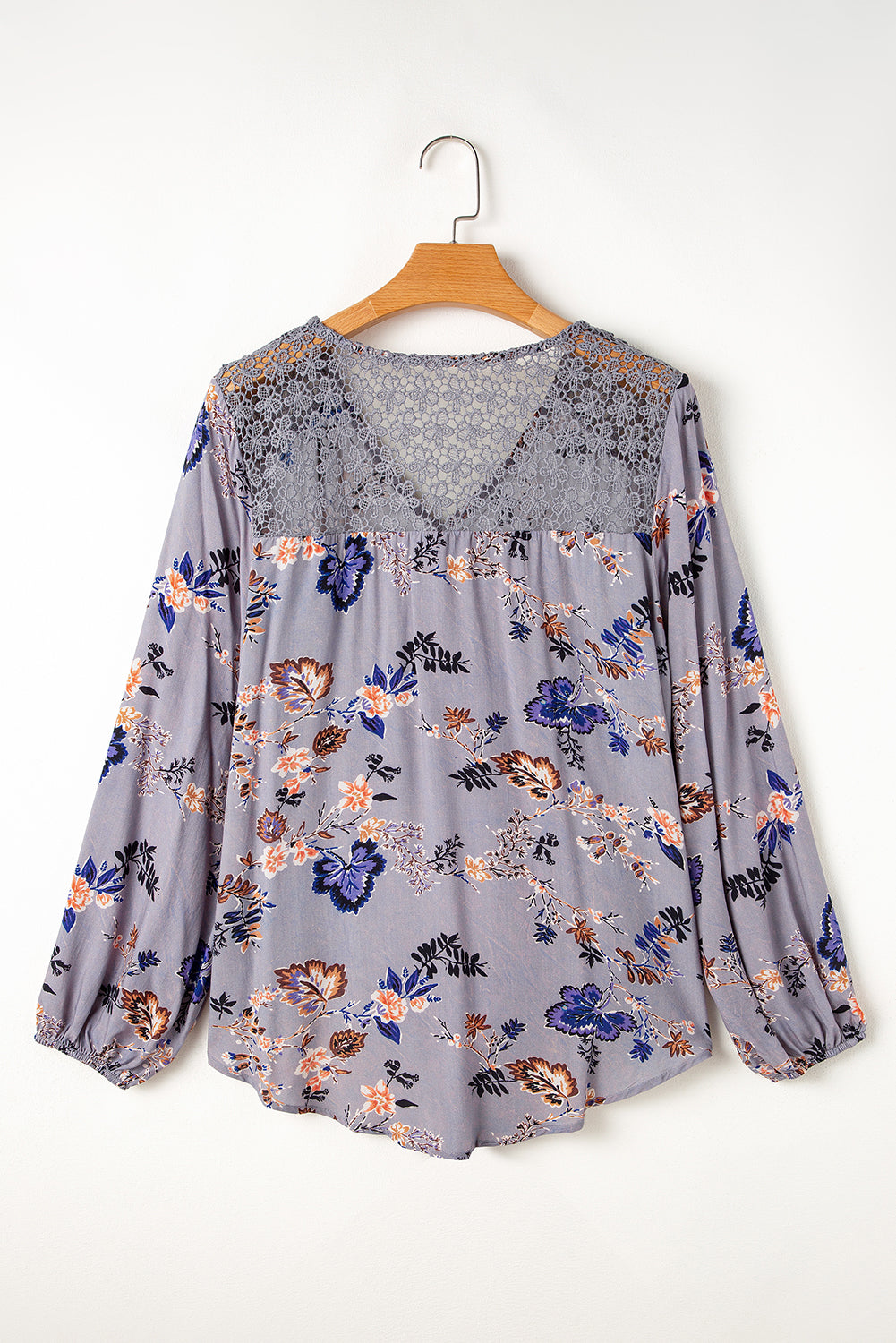 Sophisticated Blouse with a Clean Classic Look