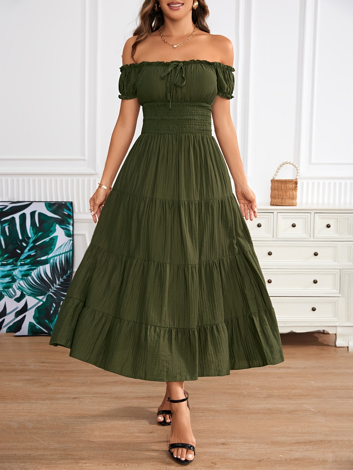 Sophisticated Dress with a Clean Classic Look