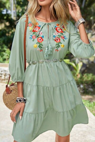 Classic Vintage Dress with a Flattering Fit
