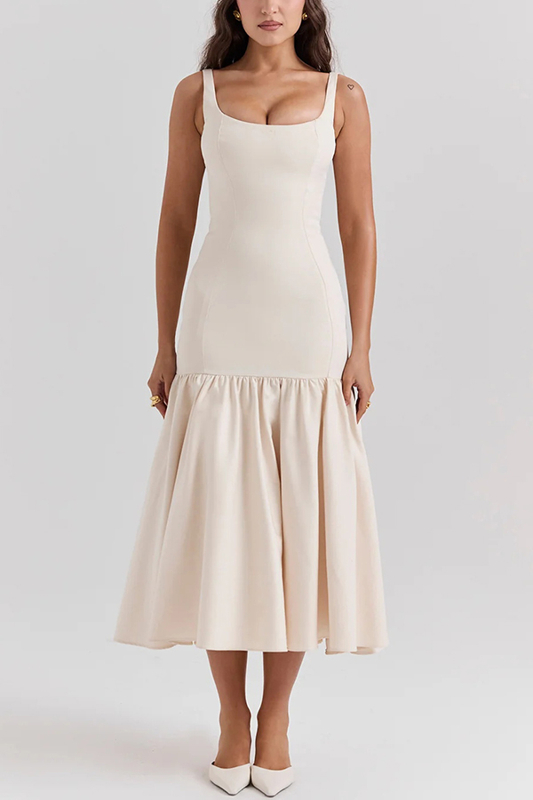 Beautifully Finished Dress in a Timeless Design