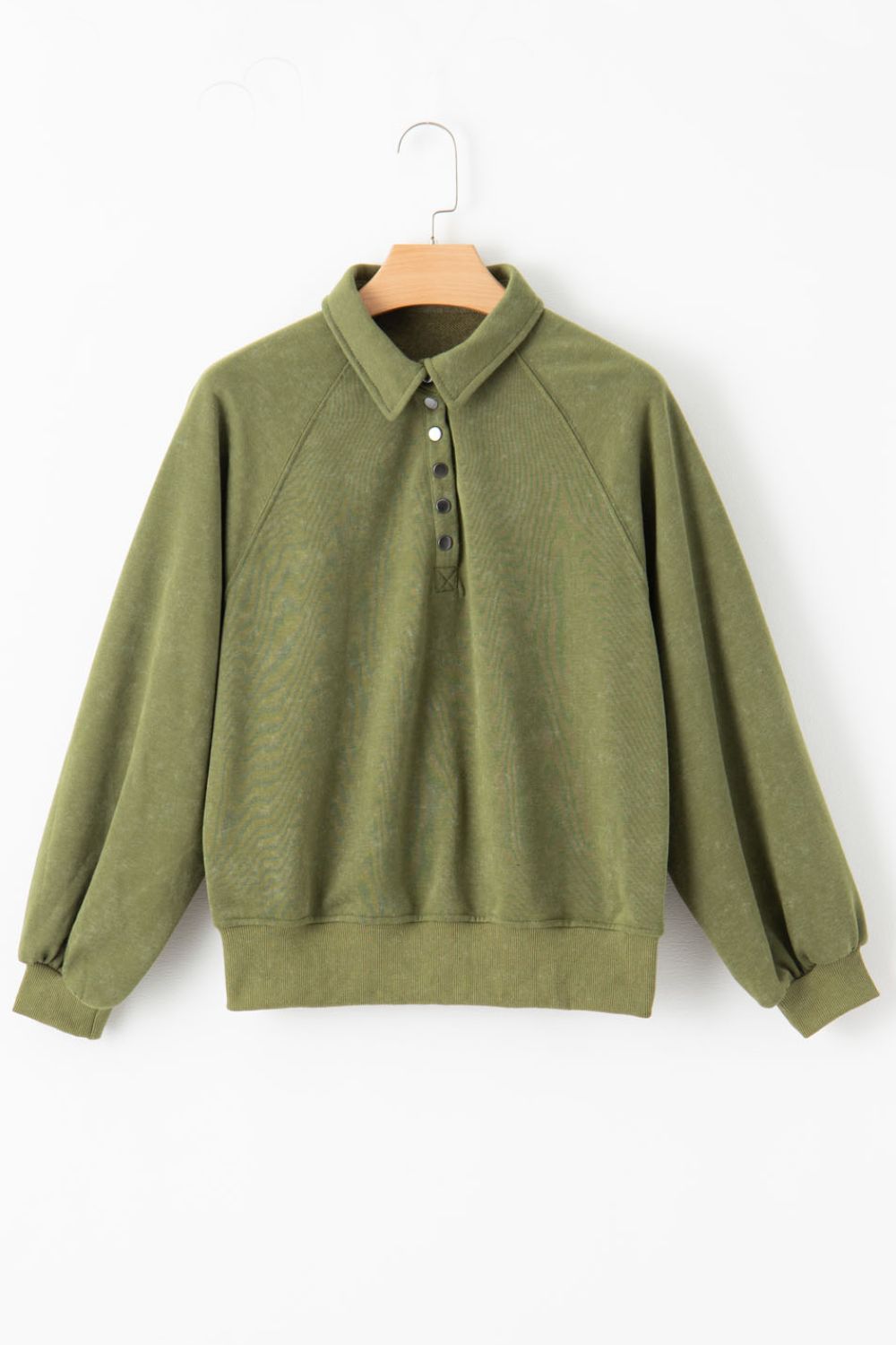 Elegantly Styled Shirt for Everyday Wear
