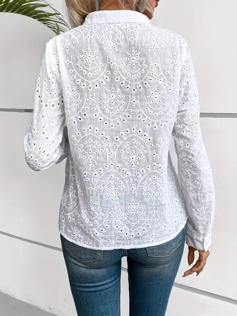 Sophisticated Blouse with a Clean Classic Look