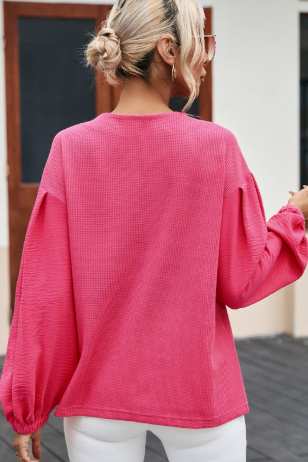 Well Tailored Blouse with a Graceful Silhouette
