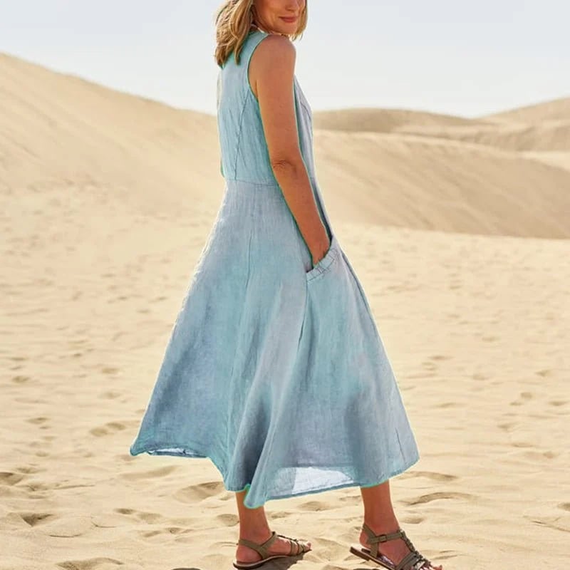 Sophisticated Dress with a Clean Classic Look
