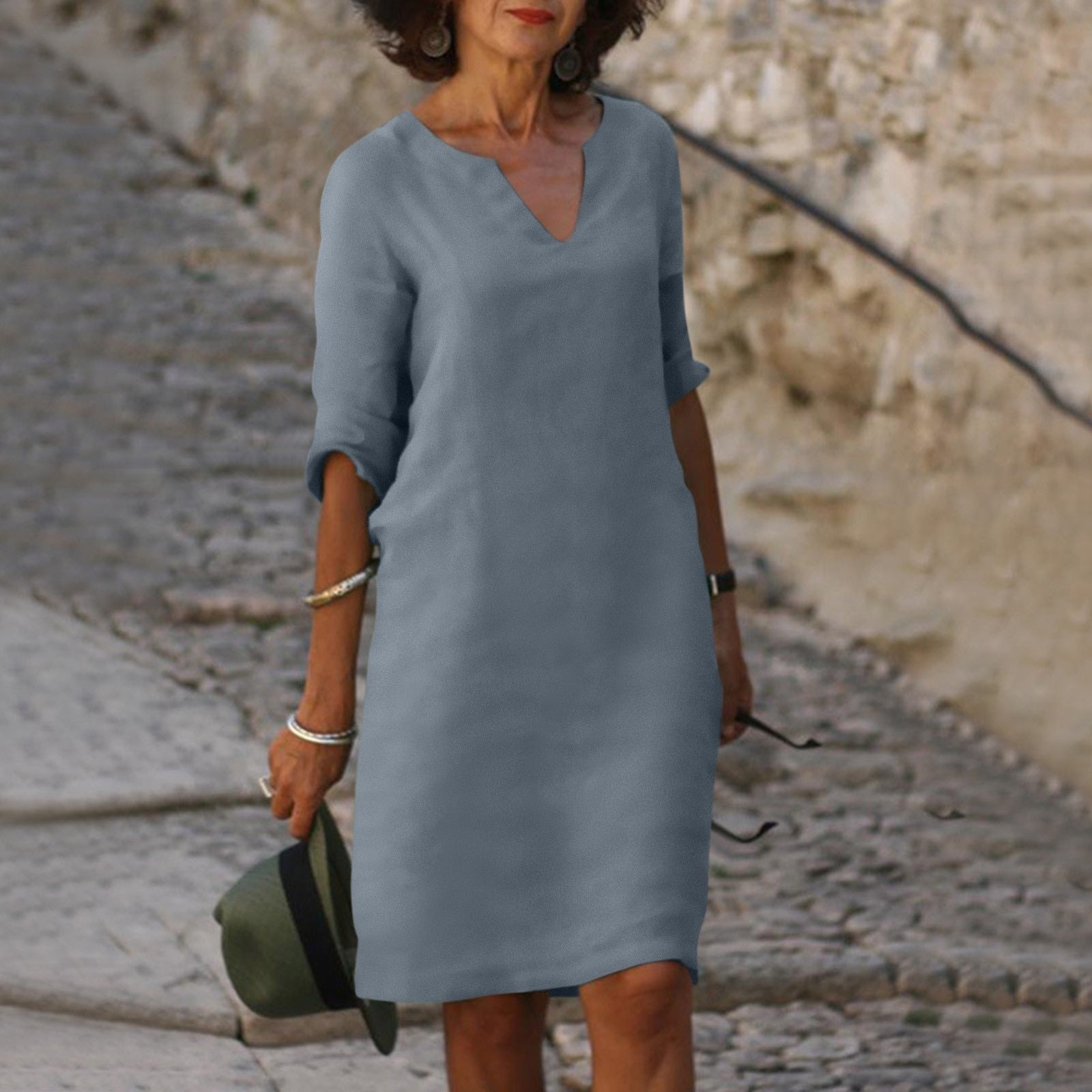 Well Tailored Dress with a Graceful Silhouette