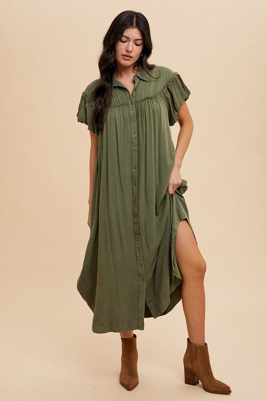 Well Tailored Dress with a Graceful Silhouette