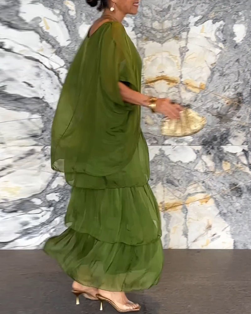 Beautifully Finished Dress in a Timeless Design