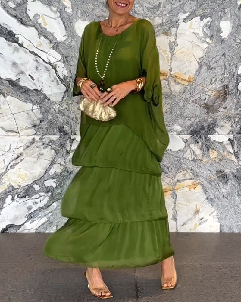 Beautifully Finished Dress in a Timeless Design