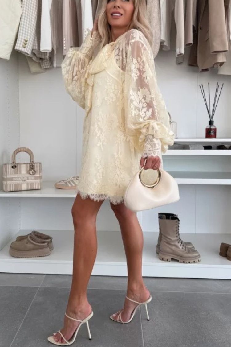 Classic Vintage Dress with a Flattering Fit