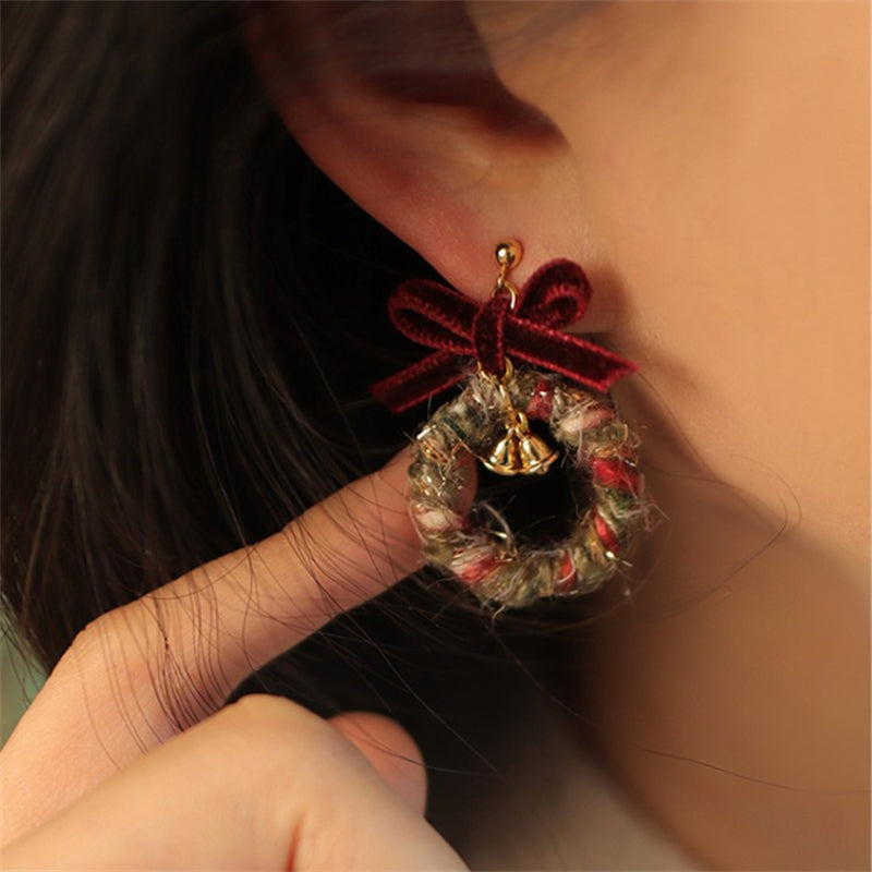 Stunning Earring for Daily Wear
