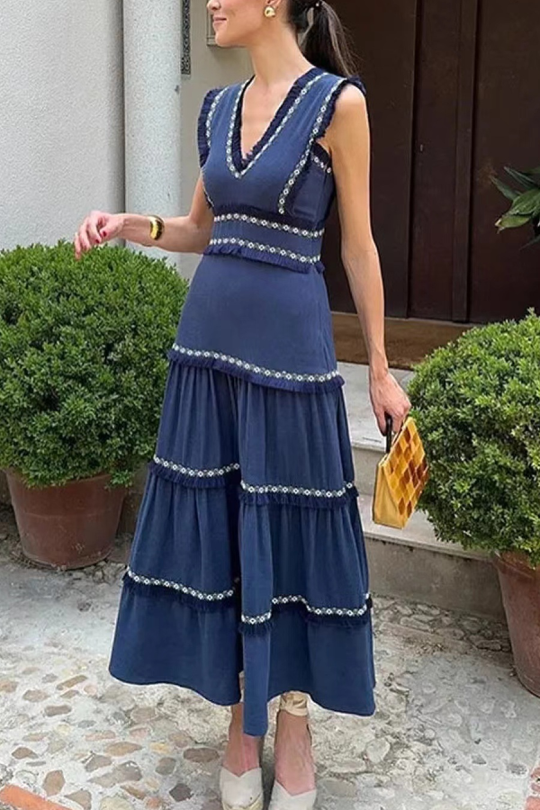 Beautifully Crafted Dress in a Classic Style