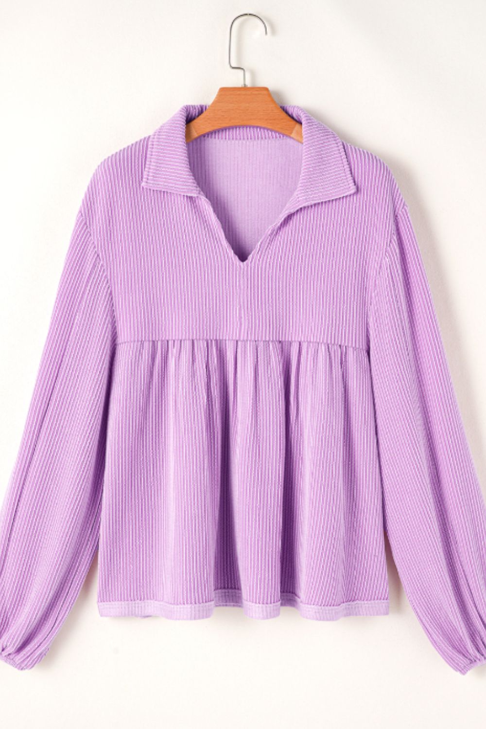 Sophisticated Blouse with a Clean Classic Look
