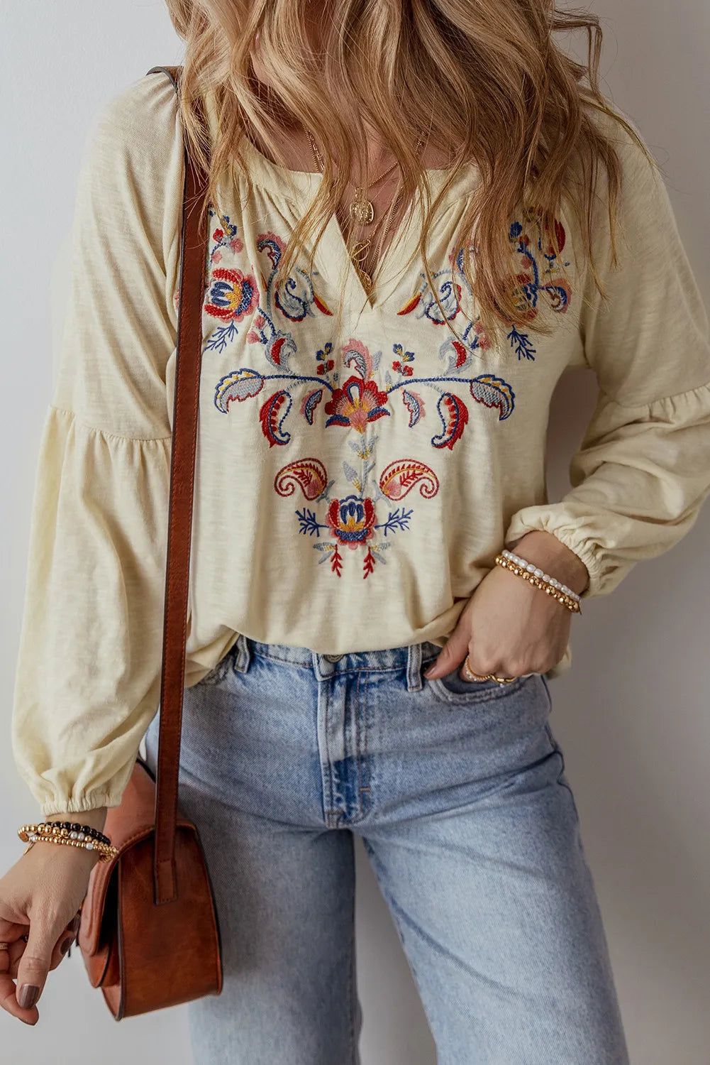 Classic Vintage Blouse with a Flattering Fit