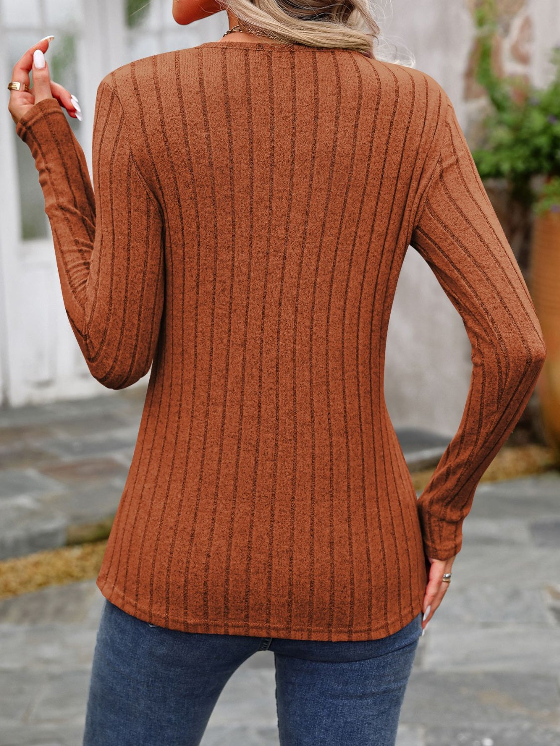 Effortlessly Elegant T-Shirt with a Timeless Design