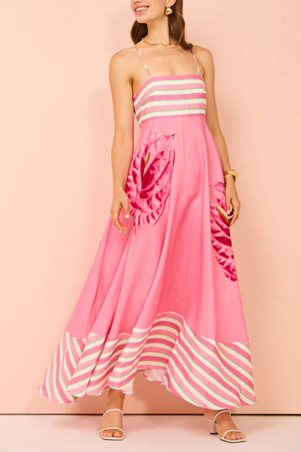 Classic Vintage Dress with a Flattering Fit