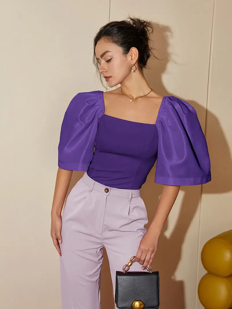 Well Tailored Blouse with a Graceful Silhouette