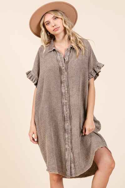 Effortlessly Elegant Dress with a Timeless Design