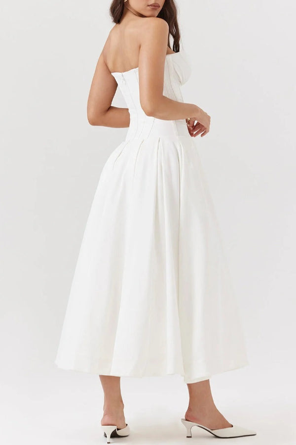 Classic Vintage Dress with a Flattering Fit
