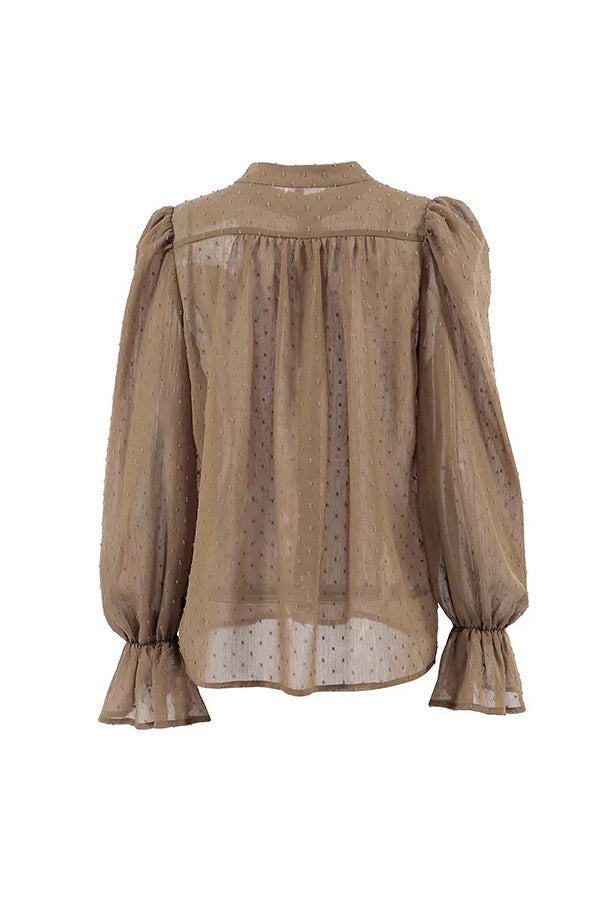 Gracefully Styled Shirt for Any Occasion