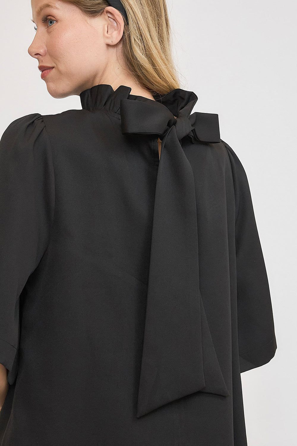 Sophisticated Blouse with a Clean Classic Look