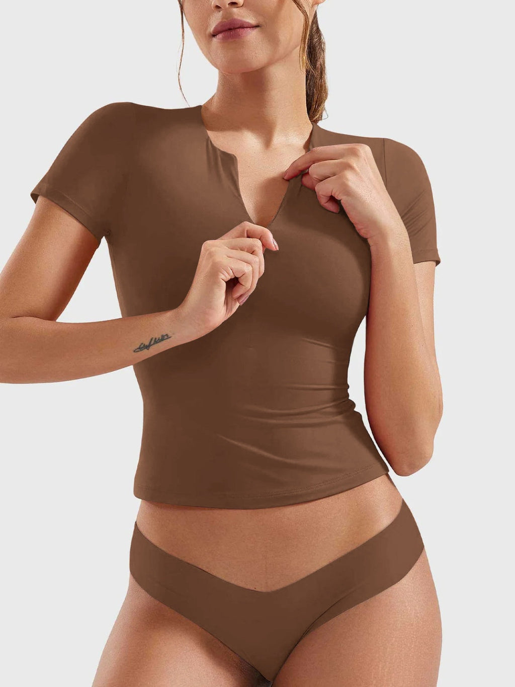 Well Tailored T-Shirt with a Graceful Silhouette
