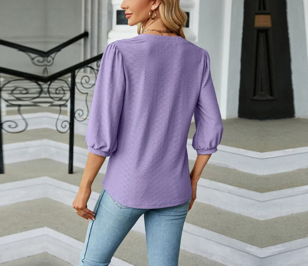Classic Vintage Blouse with a Flattering Fit