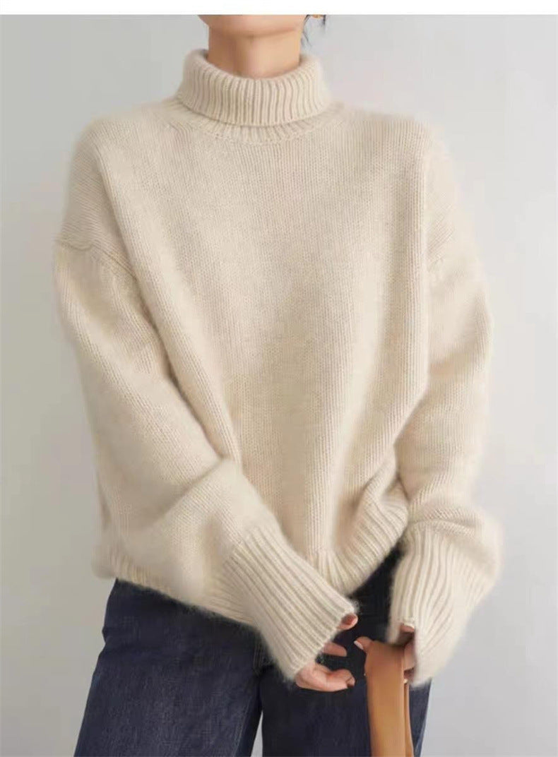 Classic Vintage & Enduringly Stylish Blouse