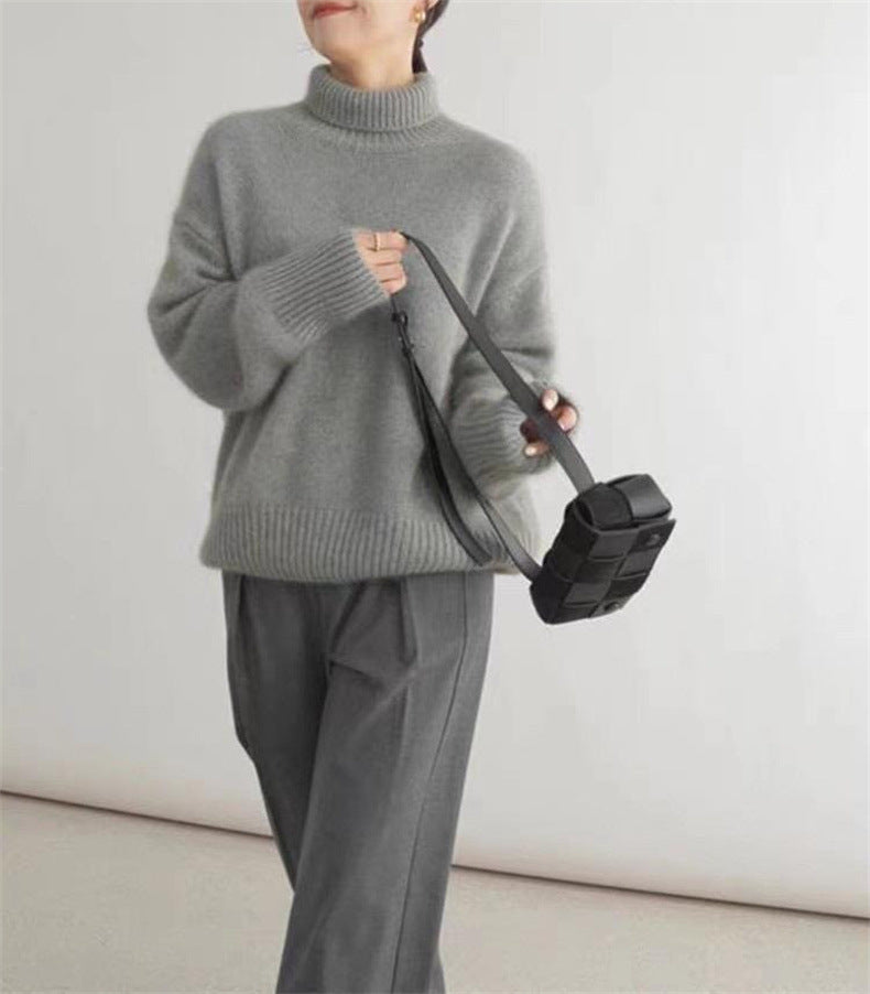 Classic Vintage & Enduringly Stylish Blouse