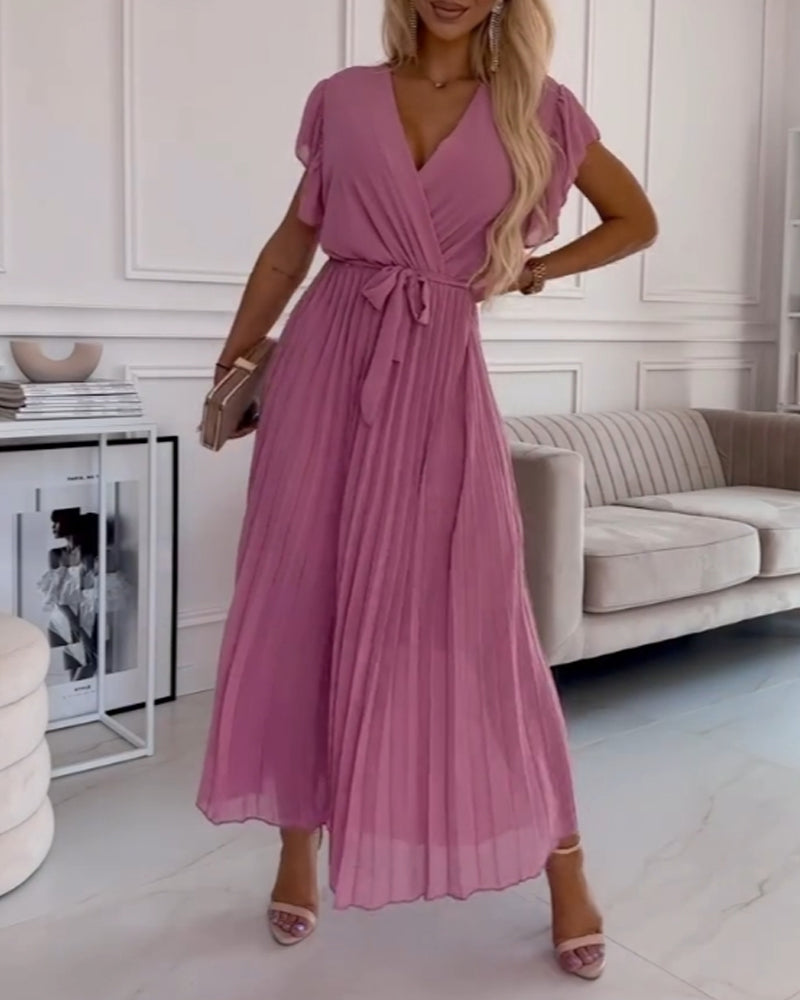 Gracefully Styled Dress for Any Occasion