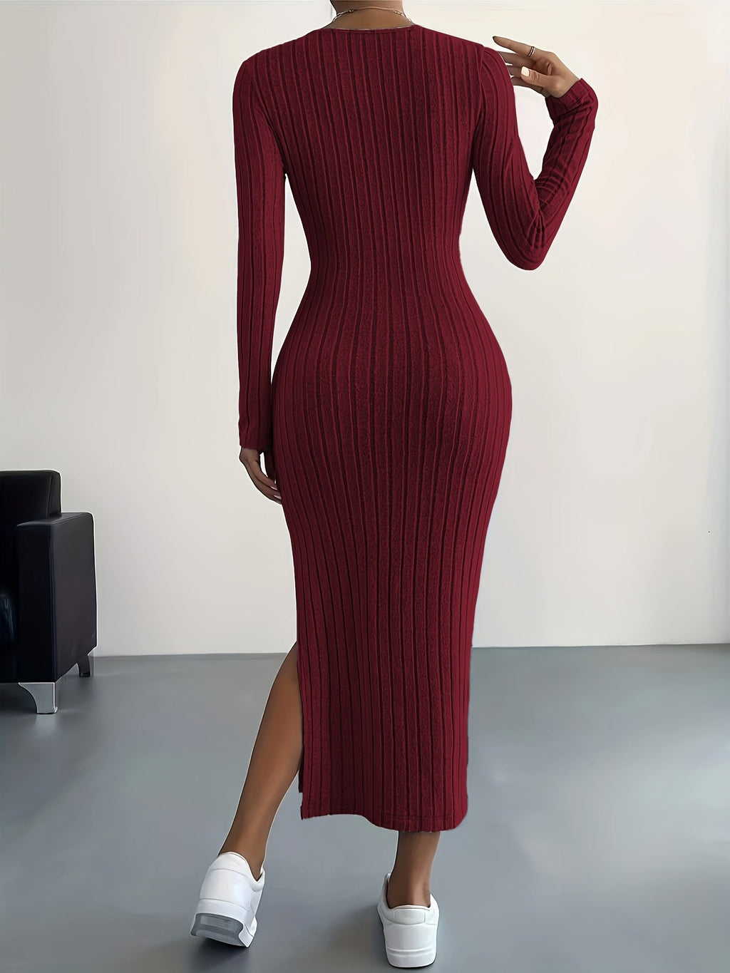 Classic Vintage Dress with a Flattering Fit