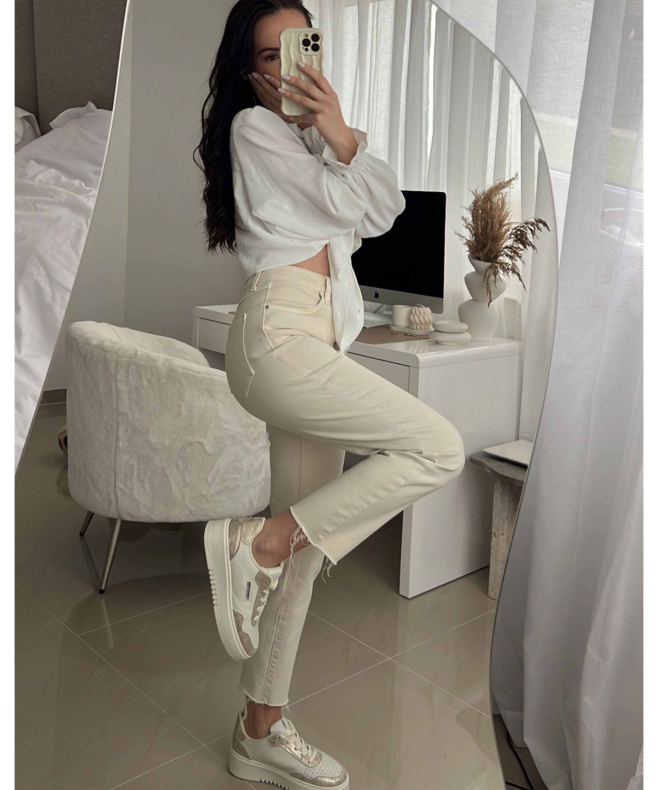 Elegantly Styled Blouse for Everyday Wear