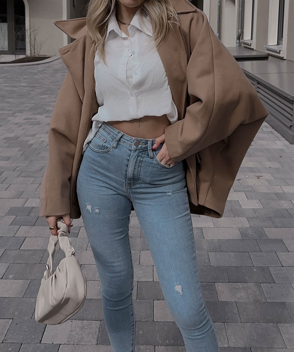Elegantly Styled Blouse for Everyday Wear
