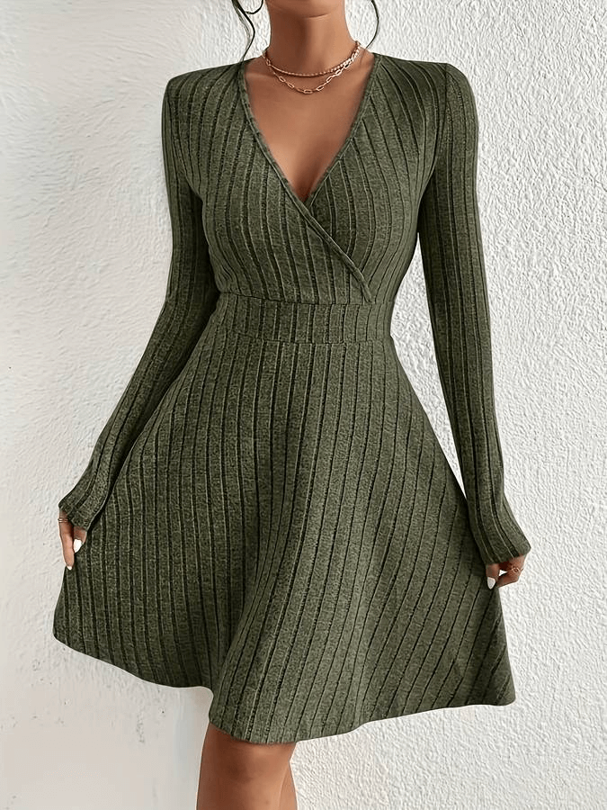 Polished Dress with an Effortless Classic Look