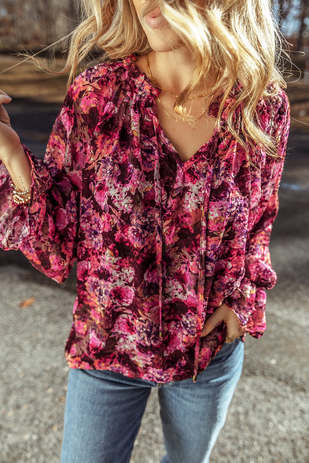 Effortlessly Elegant Blouse with a Timeless Design