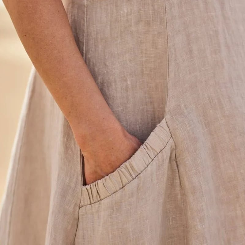 Sophisticated Dress with a Clean Classic Look
