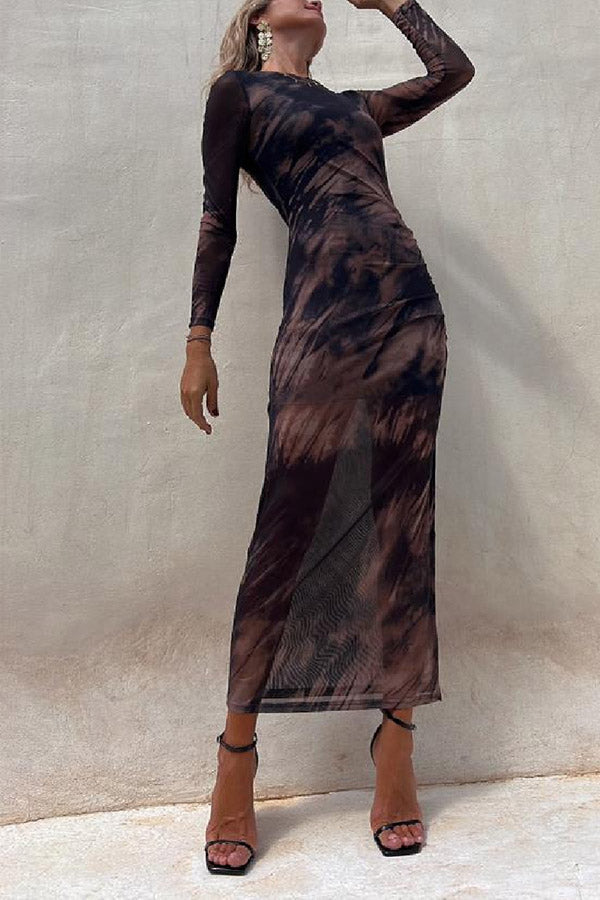 Gracefully Styled Dress for Any Occasion